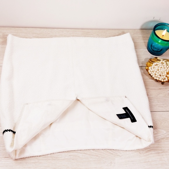 Moda International mini skirt size 10 - Picture 3 of 6